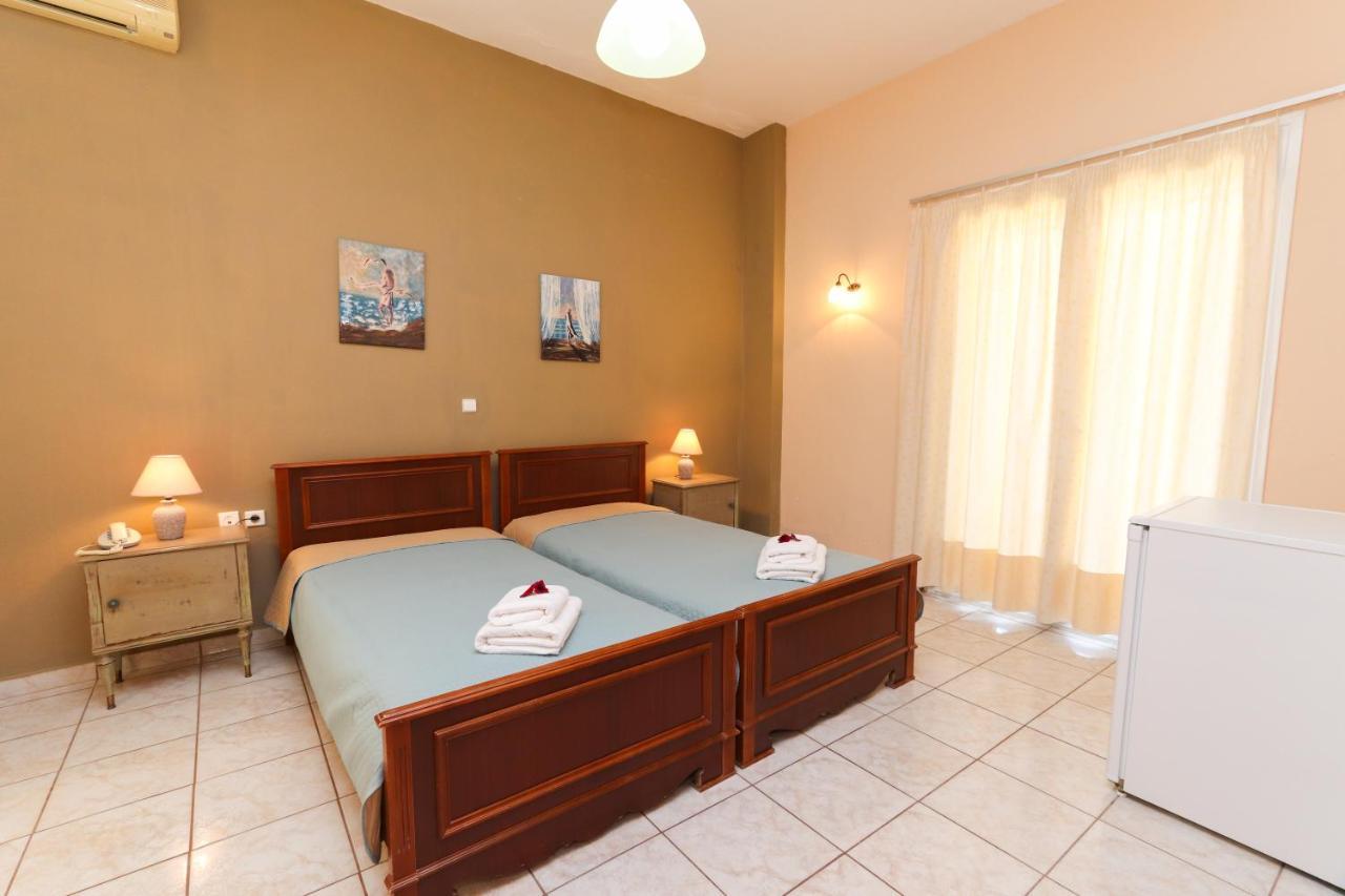 Hotel Angela à Loutra Edipsou  Extérieur photo