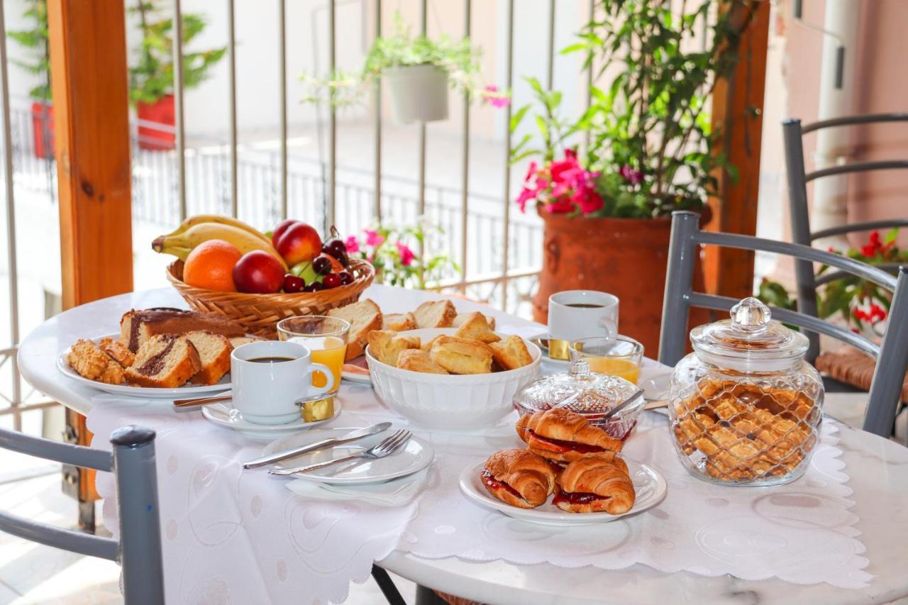 Hotel Angela à Loutra Edipsou  Extérieur photo