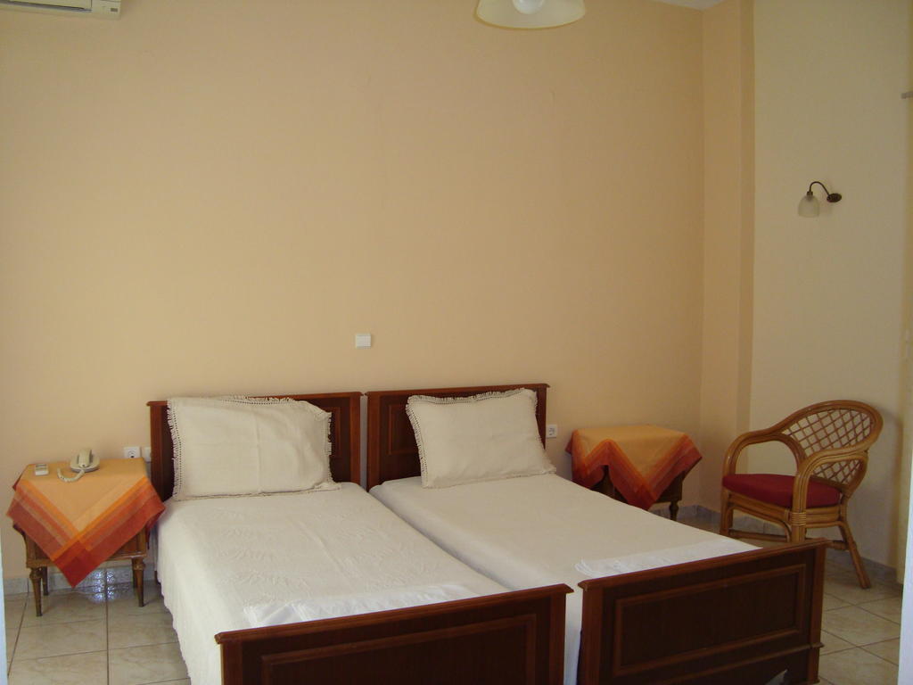 Hotel Angela à Loutra Edipsou  Chambre photo