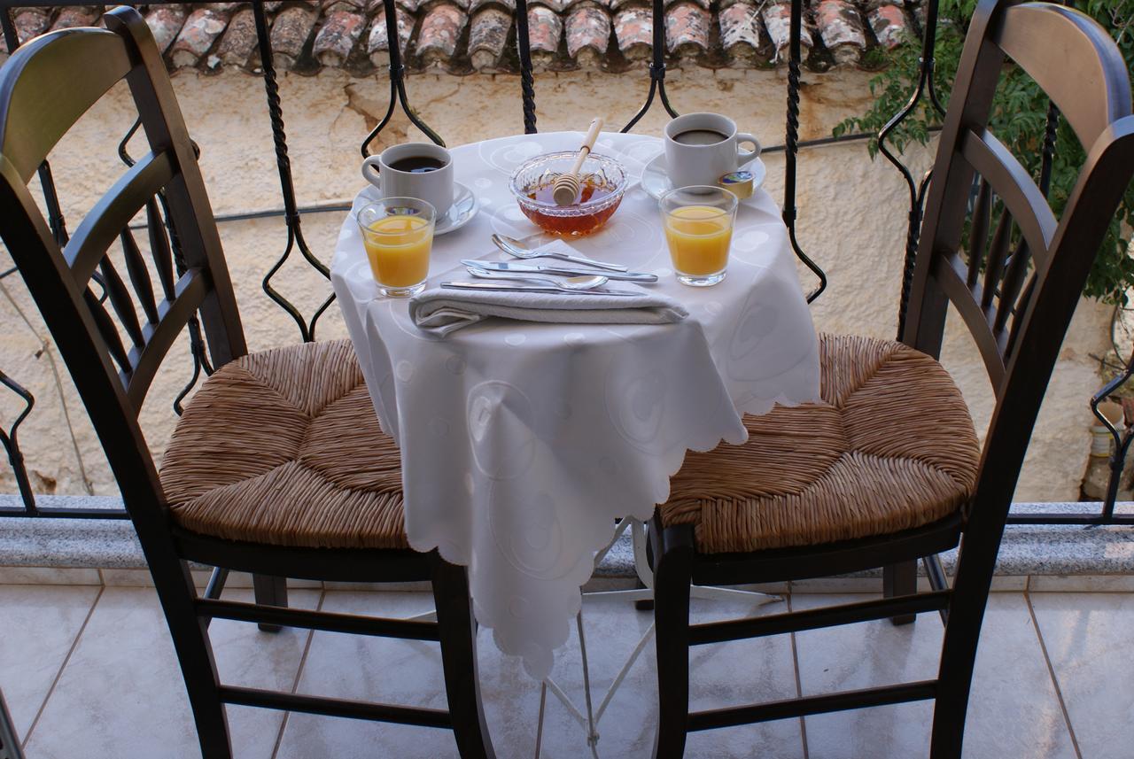 Hotel Angela à Loutra Edipsou  Extérieur photo